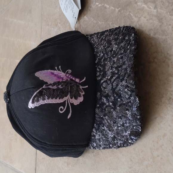 Super Cute Butterfly Snapback Hat - Picture 1 of 4